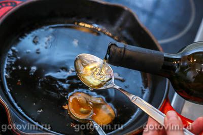 Свиные ребрышки в глазури с мадерой, запеченные в рукаве (пакете для выпечки) Свиные ребрышки в глазури с мадерой, запеченные в рукаве (пакете для выпечки)