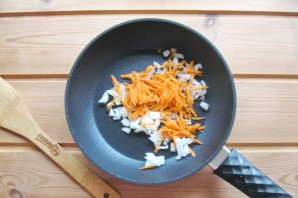 Тефтели в томатном соусе на сковороде