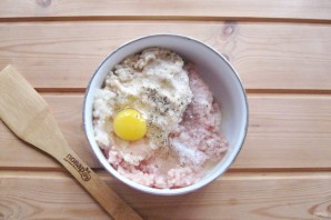 Тефтели в томатном соусе на сковороде