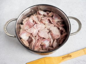 Заливное из куриных желудков Заливное из куриных желудков