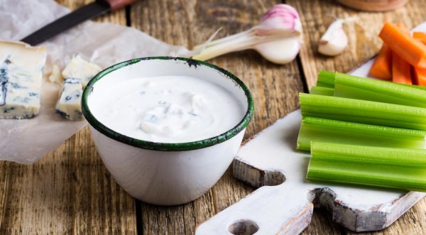 Заправка из сыра с голубой плесенью, пошаговый рецепт с фото