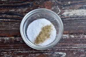 Засолка сала с чесноком и перцем Засолка сала с чесноком и перцем