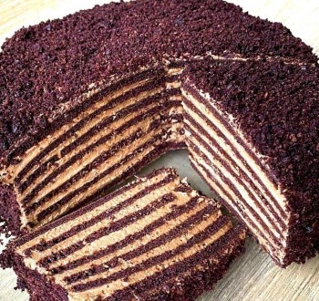 Бархатный торт с кремом «Мороженое» на сковороде