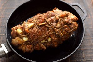 Буженина из говядины в рукаве