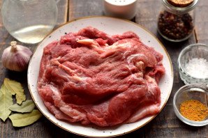 Буженина из говядины в рукаве