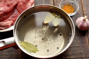 Буженина из говядины в рукаве