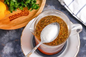 Чай с розмарином и имбирем