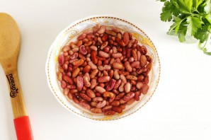 Фасоль с курицей