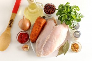 Фасоль с курицей