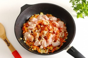 Фасоль с курицей