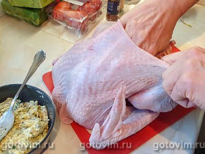 Индейка, запеченная с шалфеем и чесноком Индейка, запеченная с шалфеем и чесноком