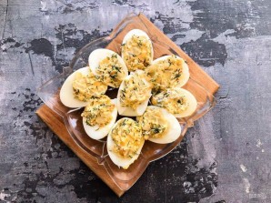 Яйца фаршированные луком