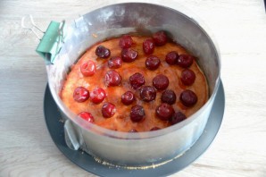 Йогуртовый торт с вишней
