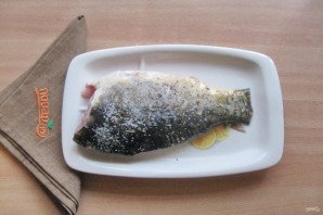 Карп на овощной подушке