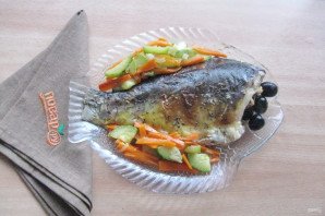 Карп на овощной подушке