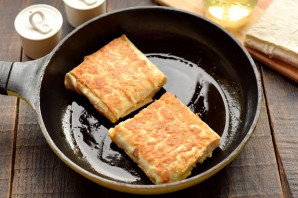 Конвертики из лаваша с мясом и сыром