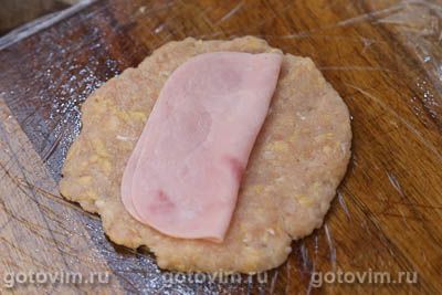 Котлеты кордон блю из фарша с ветчиной и сыром