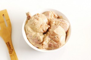 Кролик с картошкой в рукаве