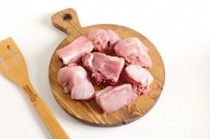 Кролик с картошкой в рукаве