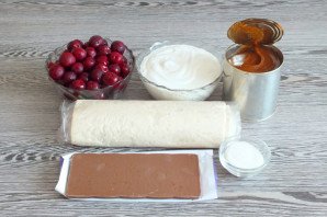 "Монастырская изба" из слоёного теста