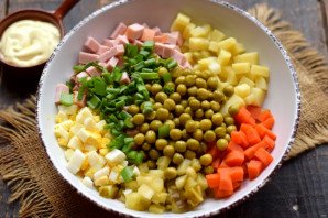 "Оливье" с запеченными овощами