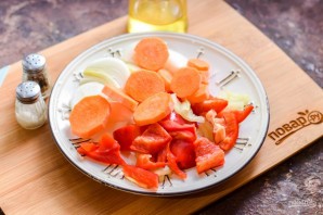 Перепелка с овощами в духовке Перепелка с овощами в духовке