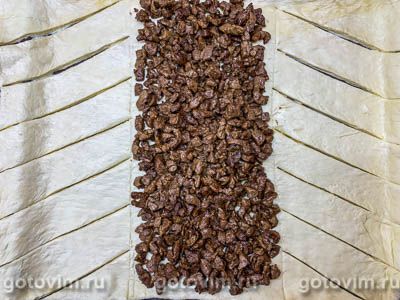 Пирог из слоеного теста с мясом, картофелем и морковью Пирог из слоеного теста с мясом, картофелем и морковью