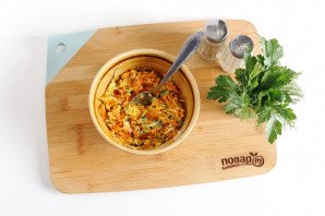 Рулетики из кабачков с морковью и сыром