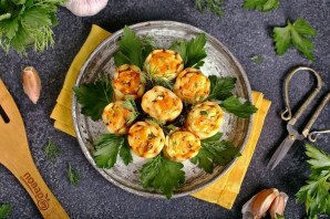 Рулетики из кабачков с морковью и сыром