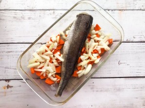 Рыба запеченная со стручковой фасолью