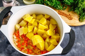 Рыбный суп с кокосовым молоком