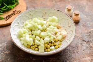 Салат из курицы и сыра Салат из курицы и сыра