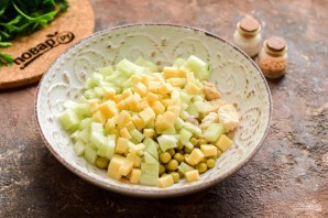 Салат из курицы и сыра Салат из курицы и сыра