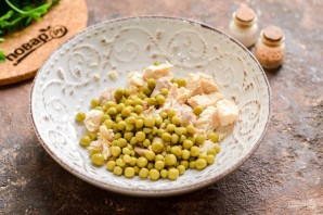 Салат из курицы и сыра Салат из курицы и сыра