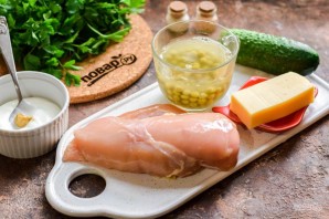 Салат из курицы и сыра Салат из курицы и сыра