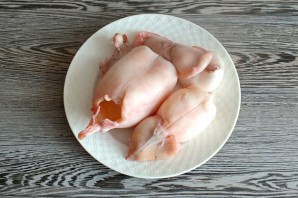 Салат с морепродуктами и кукурузой