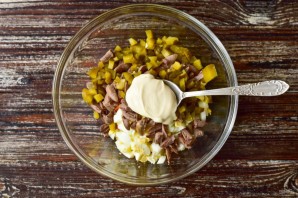 Салат с сердцем и корейской морковью Салат с сердцем и корейской морковью