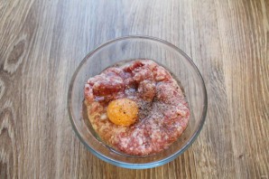 Сибирский борщ с фрикадельками и фасолью