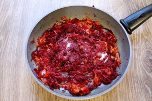 Сибирский борщ с фрикадельками и фасолью