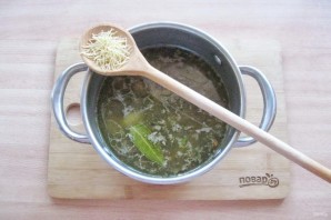 Суп из куриной печени с вермишелью