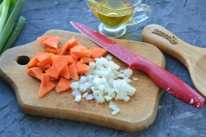 Суп с рисовой лапшой и говядиной