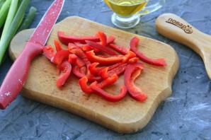 Суп с рисовой лапшой и говядиной