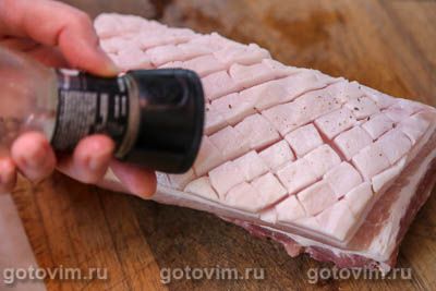 Свиная грудинка под соусом барбекю в духовке Свиная грудинка под соусом барбекю в духовке