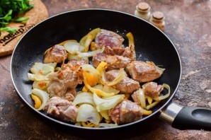 Свинина с соусом Свинина с соусом