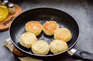 Сырники из цельнозерновой муки Сырники из цельнозерновой муки