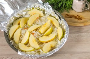 Утка с айвой и квашеной капустой