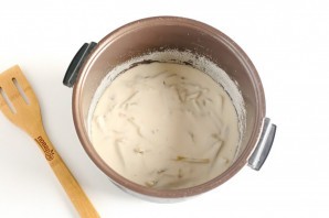 Заливной пирог с картошкой в мультиварке