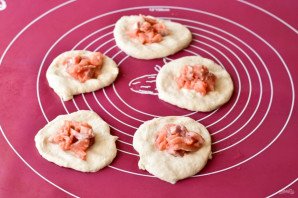 Беляши с рыбой Беляши с рыбой