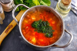 Фасолевый суп с томатной пастой