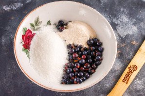 Галета с черной смородиной